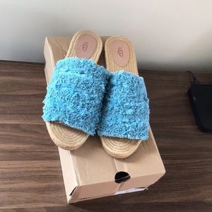 Cute Ugg Sandals sz.11